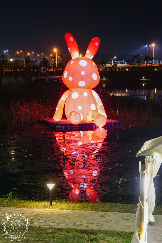 愛琴湖盼景觀咖啡餐廳|潮州鐵道園區內的夢幻景觀咖啡廳!超多兔兔花燈可以拍照打卡!
