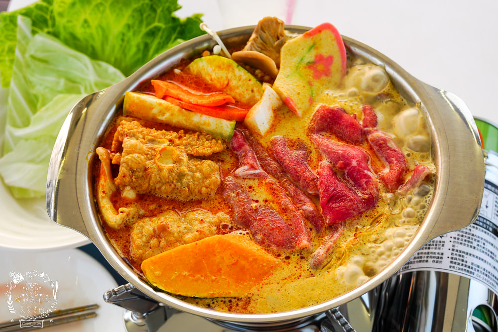 愛琴湖盼景觀咖啡餐廳|潮州鐵道園區內的夢幻景觀咖啡廳!超多兔兔花燈可以拍照打卡!