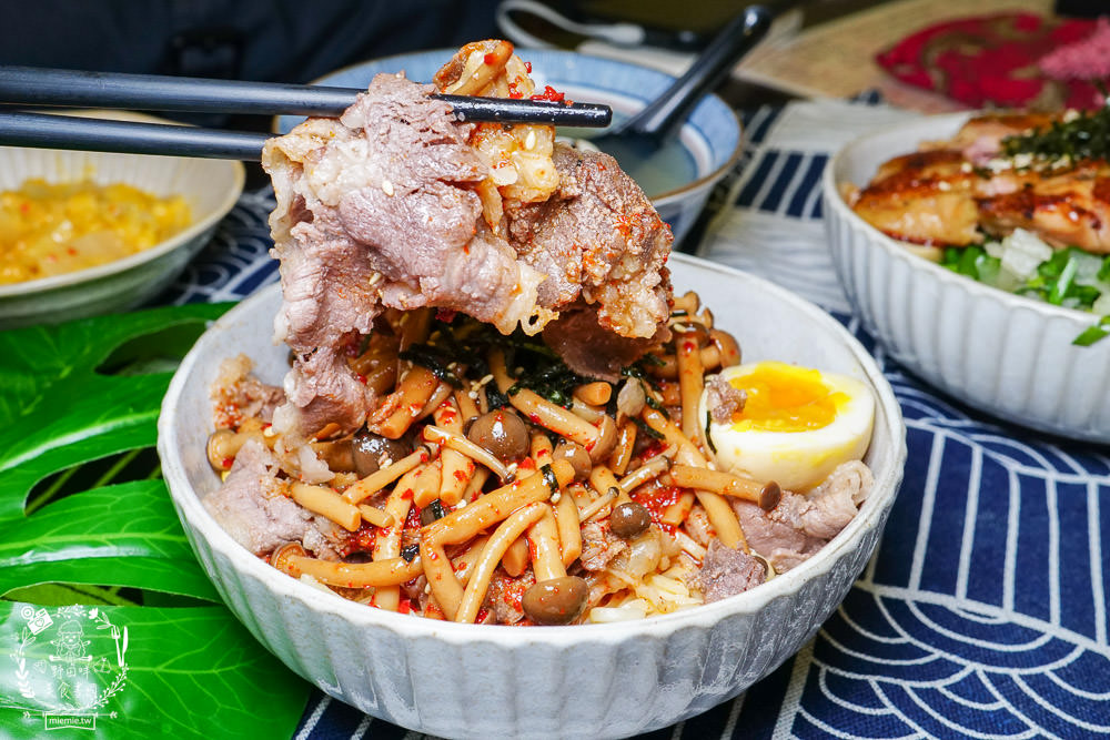 高雄[感丼現食料理]鳳山火車站附近的超人氣高CP值丼飯!隱藏版丼飯澎湃推薦!鳳山美食推薦