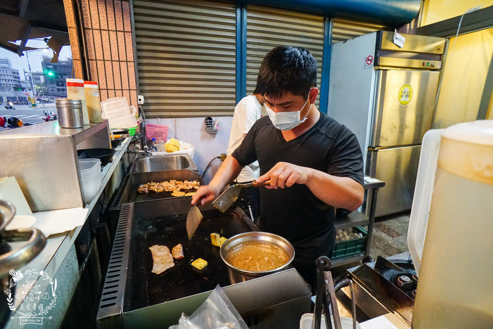 高雄[感丼現食料理]鳳山火車站附近的超人氣高CP值丼飯!隱藏版丼飯澎湃推薦!鳳山美食推薦