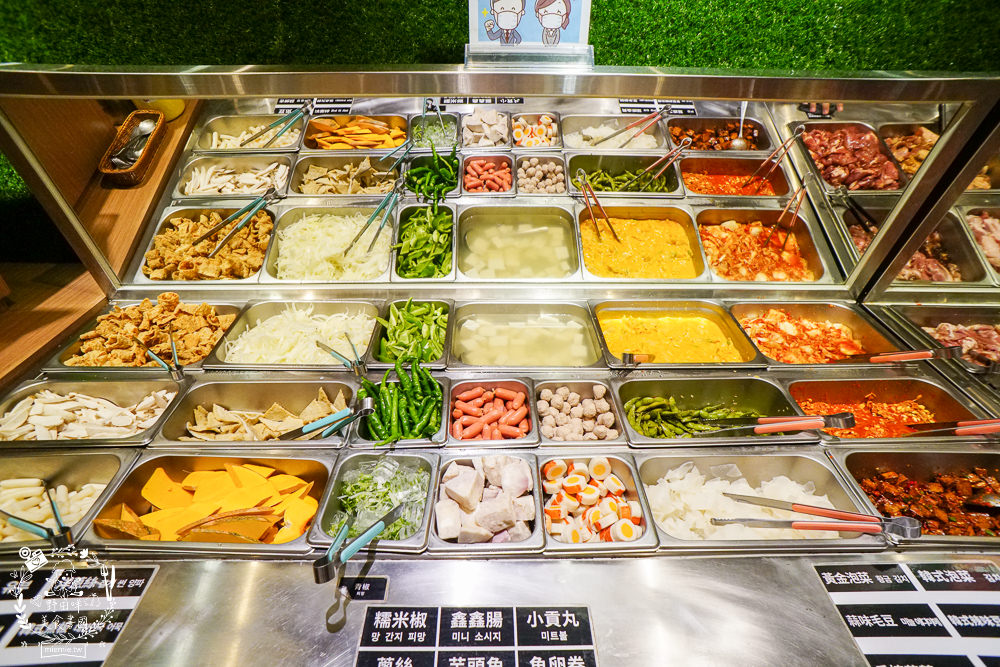 打爆豬韓式燒肉吃到飽|高雄CP值爆高的火烤兩吃到飽!最低309元可以吃到65以上選項?13種厚切肉片爽爽吃到飽! - 第19張圖 打爆豬韓式燒肉吃到飽|高雄CP值爆高的火烤兩吃到飽!最低309元可以吃到65以上選項?13種厚切肉片爽爽吃到飽!