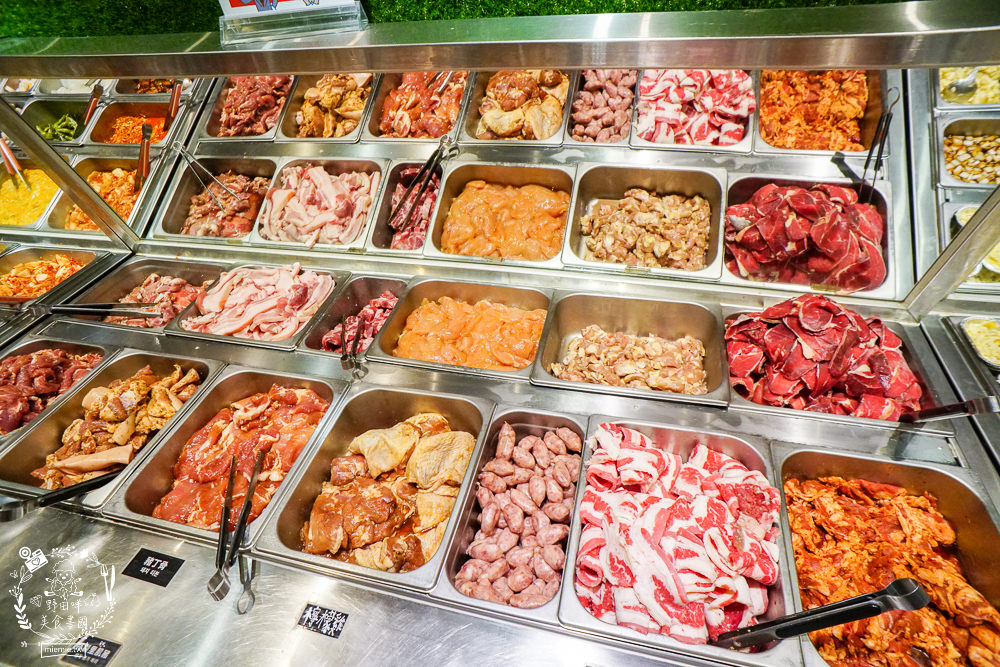 打爆豬韓式燒肉吃到飽|高雄CP值爆高的火烤兩吃到飽!最低309元可以吃到65以上選項?13種厚切肉片爽爽吃到飽! - 第15張圖 打爆豬韓式燒肉吃到飽|高雄CP值爆高的火烤兩吃到飽!最低309元可以吃到65以上選項?13種厚切肉片爽爽吃到飽!
