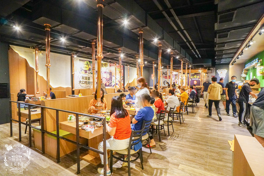 打爆豬韓式燒肉吃到飽|高雄CP值爆高的火烤兩吃到飽!最低309元可以吃到65以上選項?13種厚切肉片爽爽吃到飽! - 第4張圖 打爆豬韓式燒肉吃到飽|高雄CP值爆高的火烤兩吃到飽!最低309元可以吃到65以上選項?13種厚切肉片爽爽吃到飽!