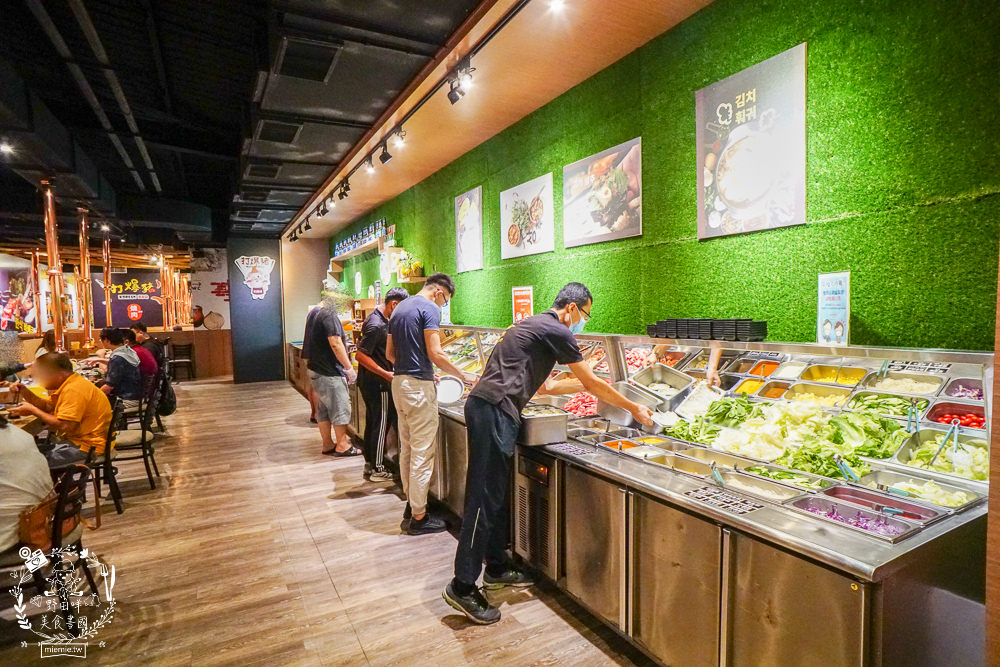 打爆豬韓式燒肉吃到飽|高雄CP值爆高的火烤兩吃到飽!最低309元可以吃到65以上選項?13種厚切肉片爽爽吃到飽! - 第10張圖 打爆豬韓式燒肉吃到飽|高雄CP值爆高的火烤兩吃到飽!最低309元可以吃到65以上選項?13種厚切肉片爽爽吃到飽!