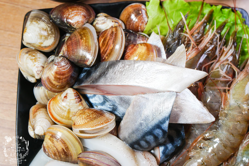 打爆豬韓式燒肉吃到飽|高雄CP值爆高的火烤兩吃到飽!最低309元可以吃到65以上選項?13種厚切肉片爽爽吃到飽! - 第41張圖 打爆豬韓式燒肉吃到飽|高雄CP值爆高的火烤兩吃到飽!最低309元可以吃到65以上選項?13種厚切肉片爽爽吃到飽!