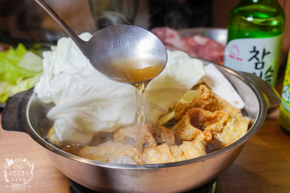 打爆豬韓式燒肉吃到飽|高雄CP值爆高的火烤兩吃到飽!最低309元可以吃到65以上選項?13種厚切肉片爽爽吃到飽! - 第48張圖 打爆豬韓式燒肉吃到飽|高雄CP值爆高的火烤兩吃到飽!最低309元可以吃到65以上選項?13種厚切肉片爽爽吃到飽!