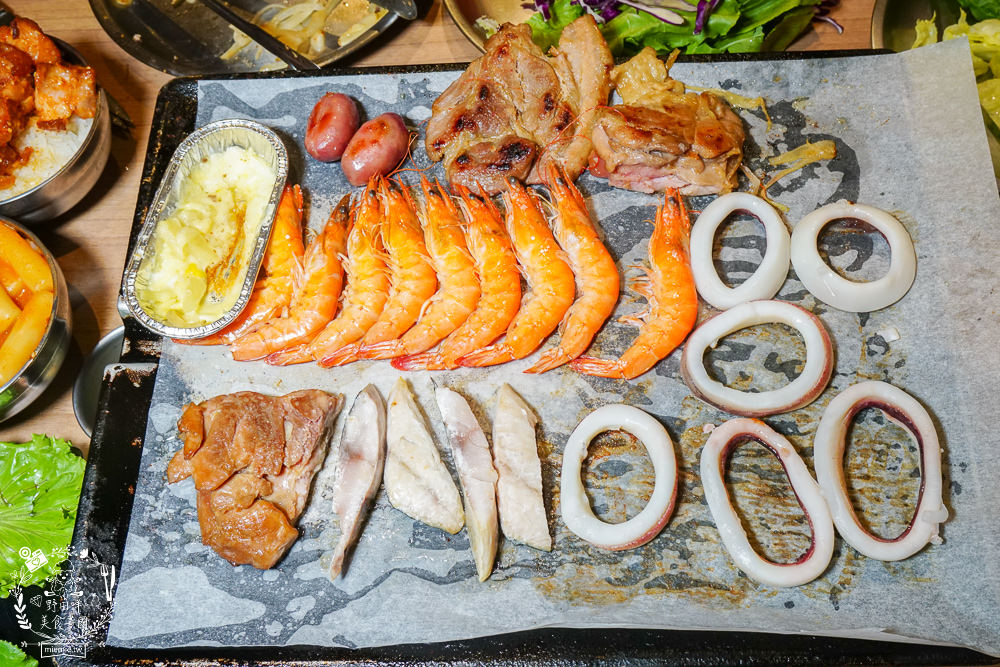 打爆豬韓式燒肉吃到飽|高雄CP值爆高的火烤兩吃到飽!最低309元可以吃到65以上選項?13種厚切肉片爽爽吃到飽! - 第43張圖 打爆豬韓式燒肉吃到飽|高雄CP值爆高的火烤兩吃到飽!最低309元可以吃到65以上選項?13種厚切肉片爽爽吃到飽!