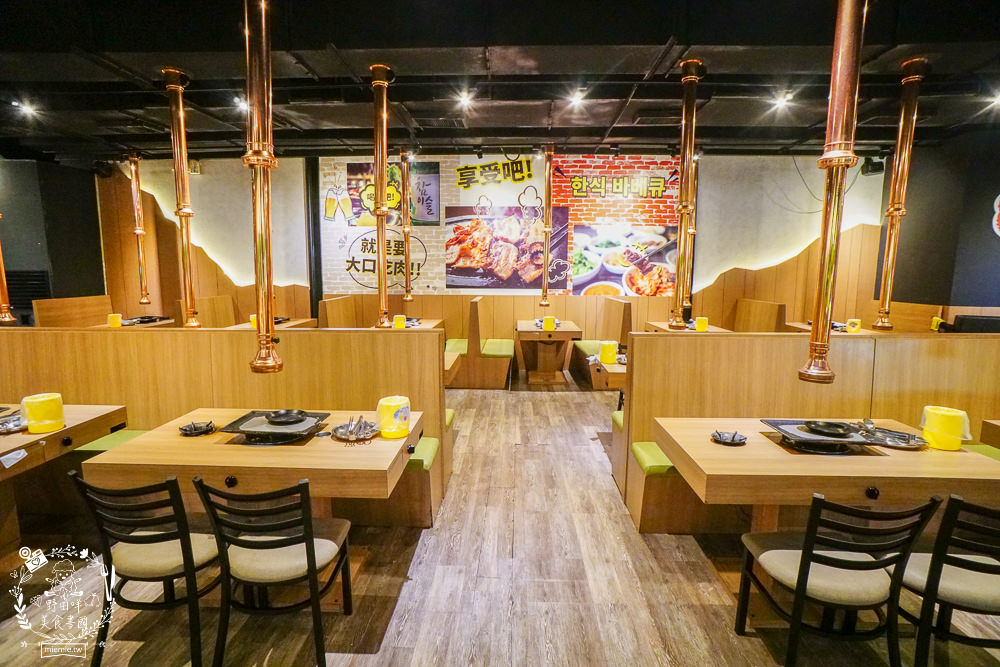 打爆豬韓式燒肉吃到飽|高雄CP值爆高的火烤兩吃到飽!最低309元可以吃到65以上選項?13種厚切肉片爽爽吃到飽! - 第8張圖 打爆豬韓式燒肉吃到飽|高雄CP值爆高的火烤兩吃到飽!最低309元可以吃到65以上選項?13種厚切肉片爽爽吃到飽!