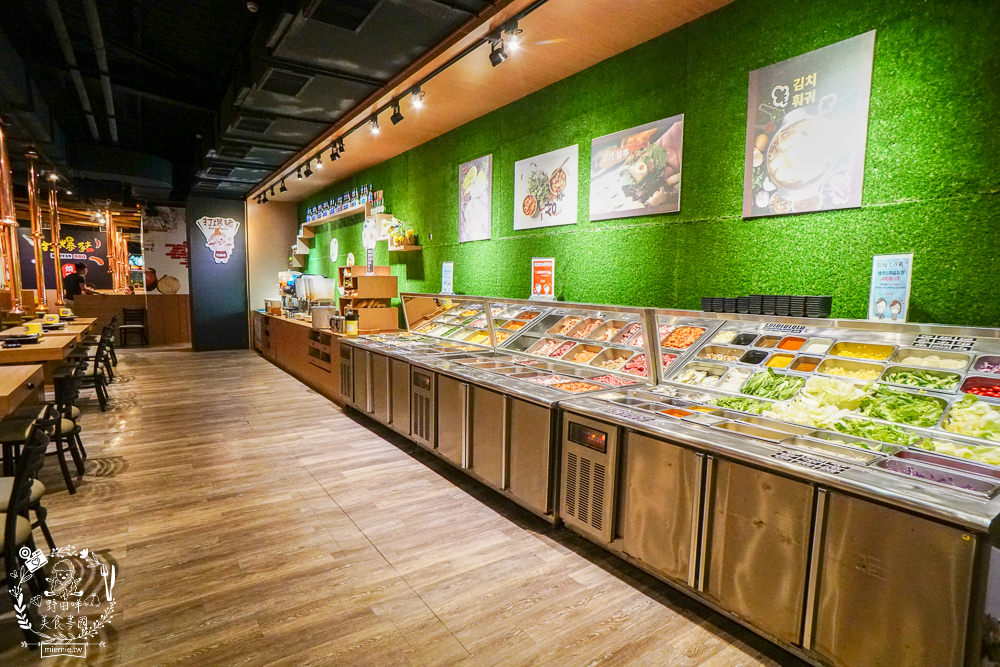 打爆豬韓式燒肉吃到飽|高雄CP值爆高的火烤兩吃到飽!最低309元可以吃到65以上選項?13種厚切肉片爽爽吃到飽! - 第13張圖 打爆豬韓式燒肉吃到飽|高雄CP值爆高的火烤兩吃到飽!最低309元可以吃到65以上選項?13種厚切肉片爽爽吃到飽!