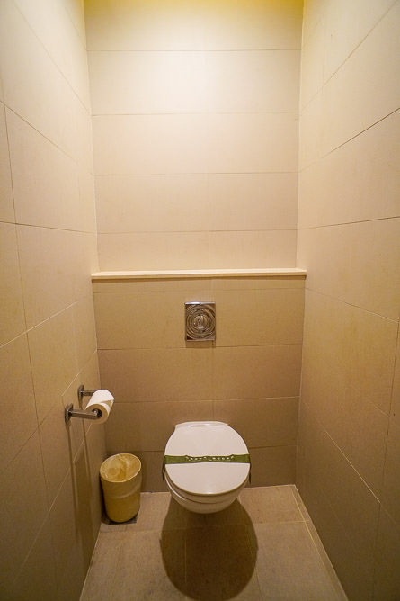 高雄小港汽車旅館[打狗戀館]超浪漫的舒適大空間|按摩浴缸寬廣好泡澡