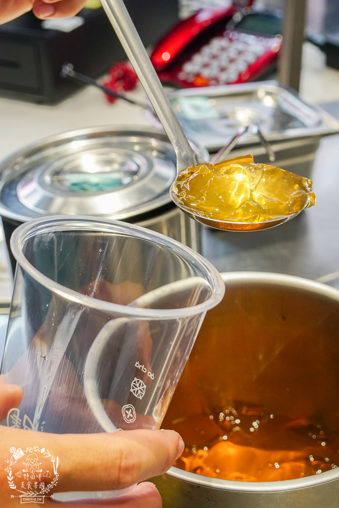 高雄[敖茶手作茶飲崇德店]傳統飲品也能潮出新風味的飲料店!顛覆大眾想像的梅子創意飲品!