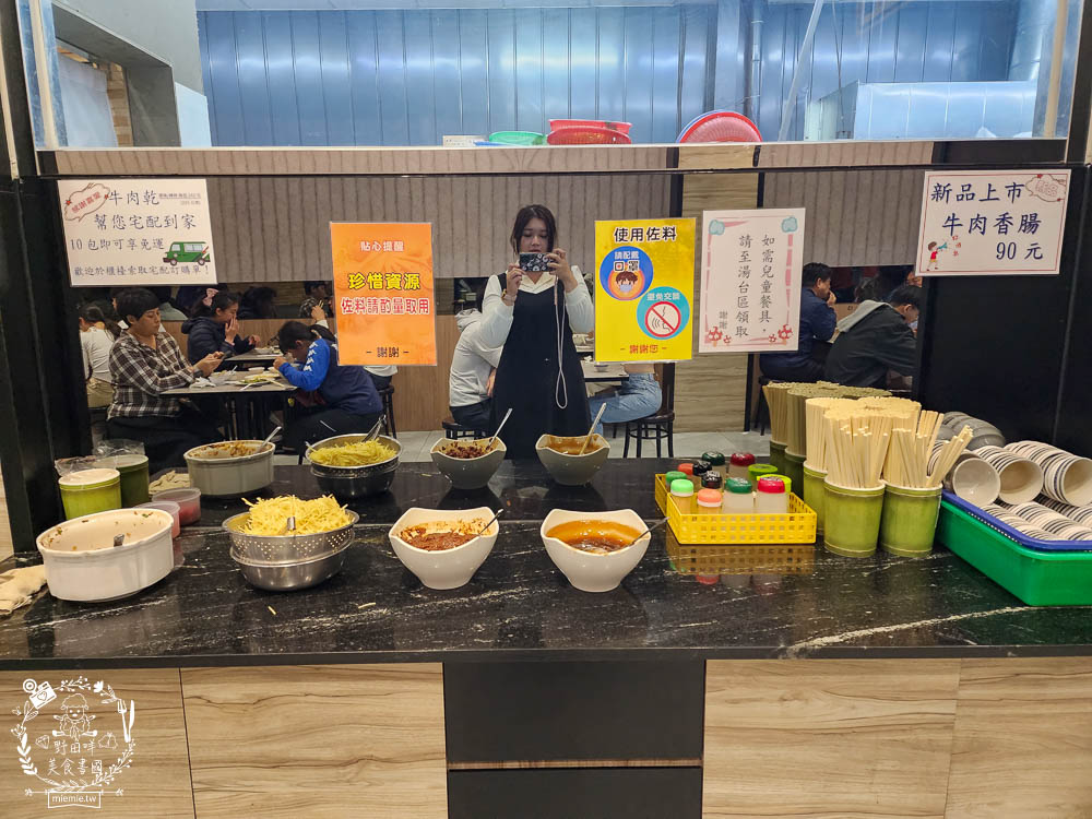 文章牛肉湯|台南未營業就開始排隊的人氣牛肉湯！買牛腩湯送牛肉燥飯！台南必吃牛肉湯！