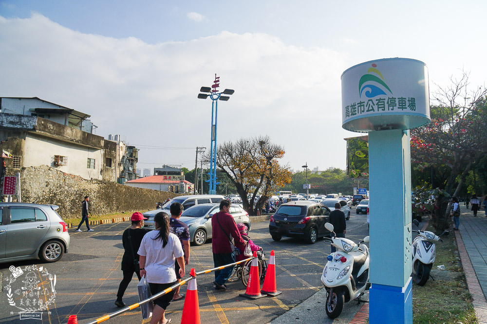 高雄[2025蓮池潭新春年街/左營萬年季美食]上百美食百貨玩樂攤位!吃喝玩樂一整天!