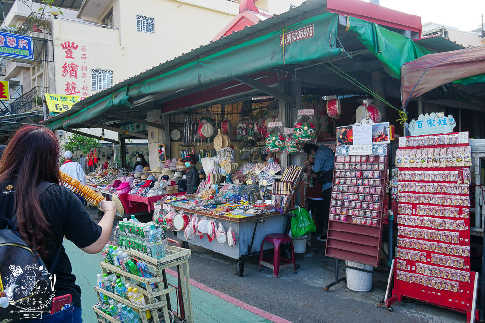 高雄[2025蓮池潭新春年街/左營萬年季美食]上百美食百貨玩樂攤位!吃喝玩樂一整天!