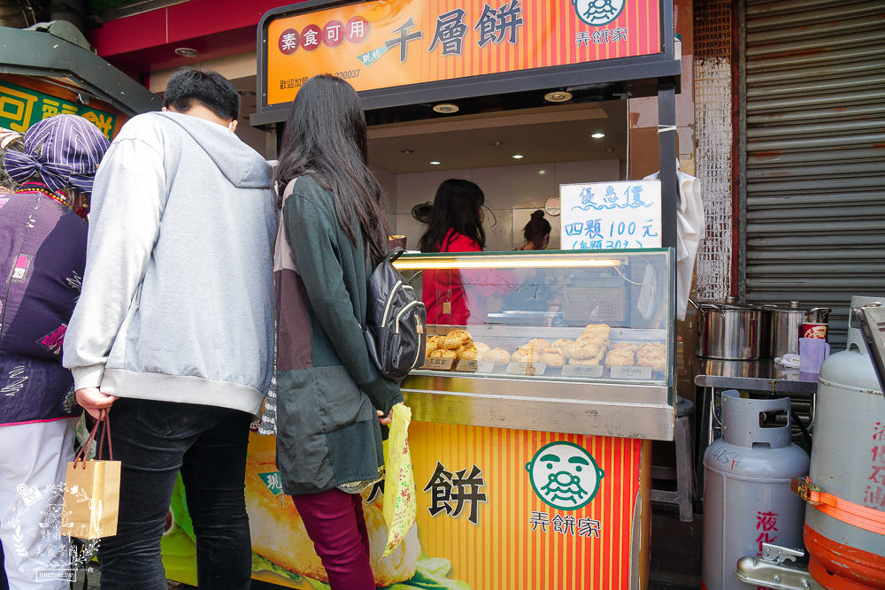 旗山老街美食新春市集|增加超多美食攤位!吃喝玩樂一次滿足!高雄新春市集推薦!