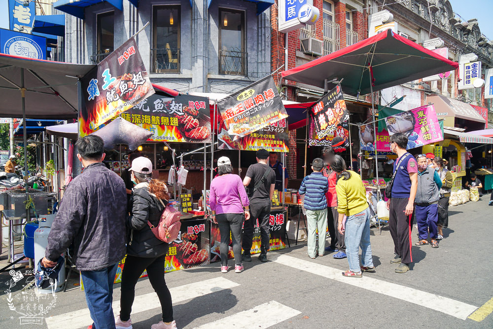 旗山老街美食新春市集|增加超多美食攤位!吃喝玩樂一次滿足!高雄新春市集推薦!