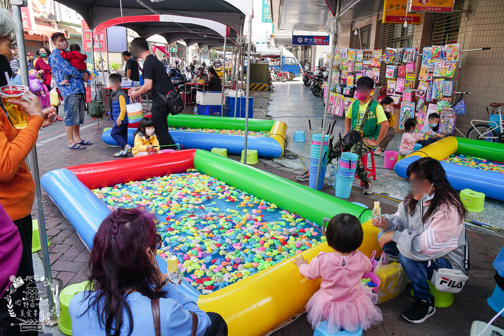 旗山老街美食新春市集|增加超多美食攤位!吃喝玩樂一次滿足!高雄新春市集推薦!