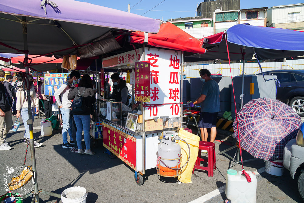 高雄旗津老街美食推薦!超人氣烤魷魚|超獨特泡菜蝦蛋|假日排隊的番薯椪|海產店多到滿出來RRRR~