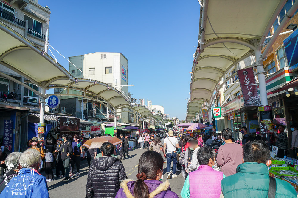 高雄旗津老街美食推薦!超人氣烤魷魚|超獨特泡菜蝦蛋|假日排隊的番薯椪|海產店多到滿出來RRRR~