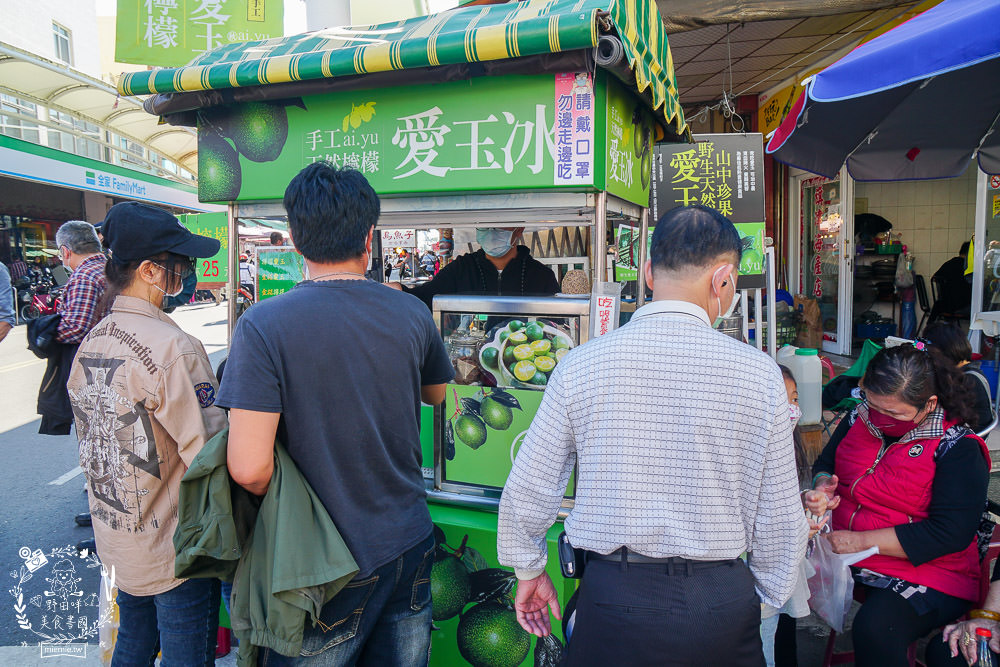 高雄旗津老街美食推薦!超人氣烤魷魚|超獨特泡菜蝦蛋|假日排隊的番薯椪|海產店多到滿出來RRRR~