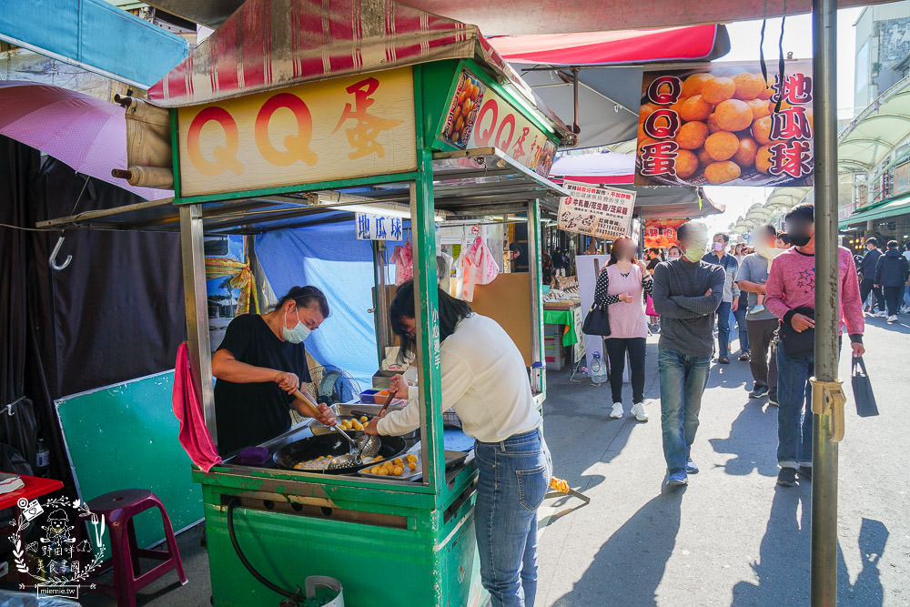 高雄旗津老街美食推薦!超人氣烤魷魚|超獨特泡菜蝦蛋|假日排隊的番薯椪|海產店多到滿出來RRRR~