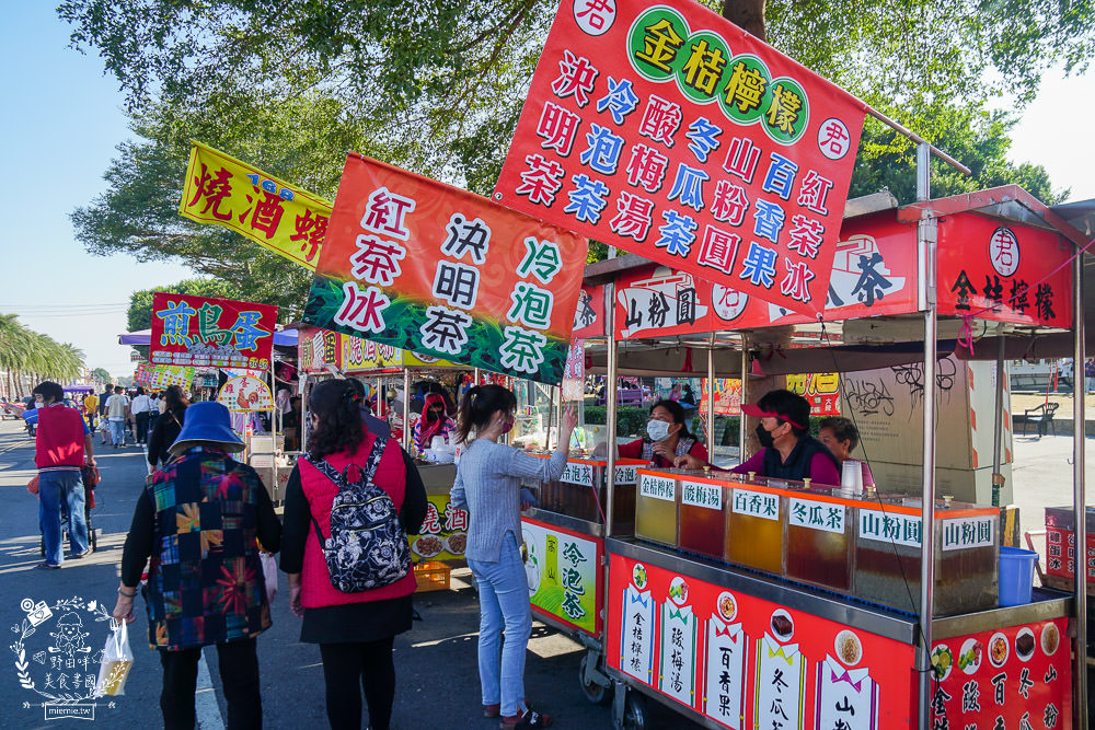 高雄旗津老街美食推薦!超人氣烤魷魚|超獨特泡菜蝦蛋|假日排隊的番薯椪|海產店多到滿出來RRRR~