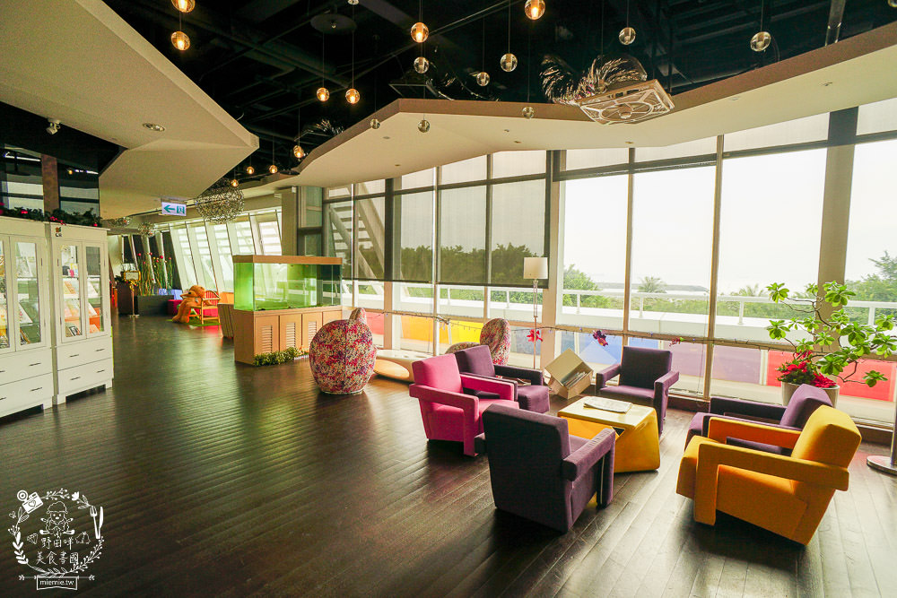 高雄[旗津道沙灘酒店]浩瀚景觀親子住宿/旗津版摩西分海導覽旅遊