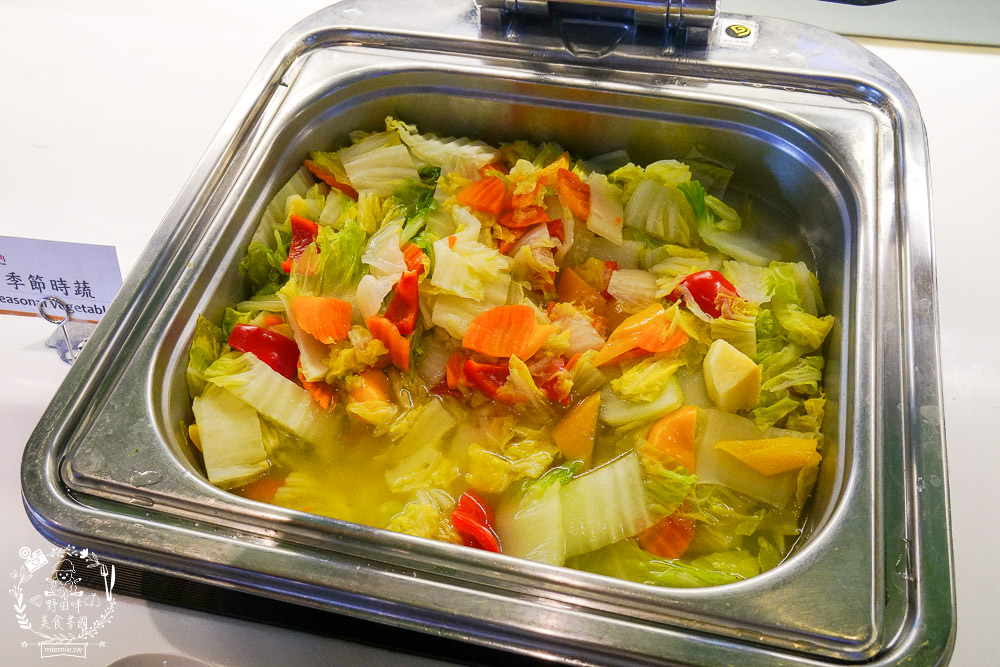 高雄[旗津道沙灘酒店]浩瀚景觀親子住宿/旗津版摩西分海導覽旅遊