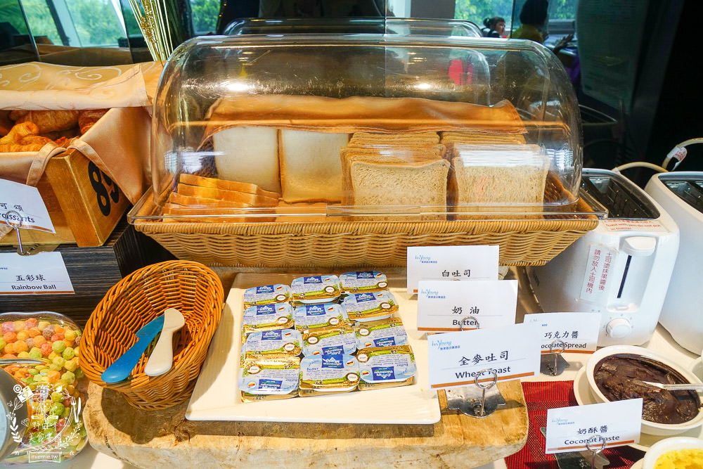 高雄[旗津道沙灘酒店]浩瀚景觀親子住宿/旗津版摩西分海導覽旅遊