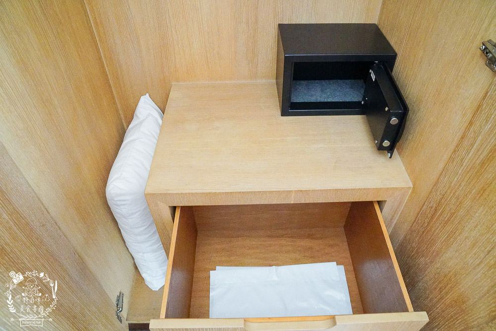 高雄[旗津道沙灘酒店]浩瀚景觀親子住宿/旗津版摩西分海導覽旅遊