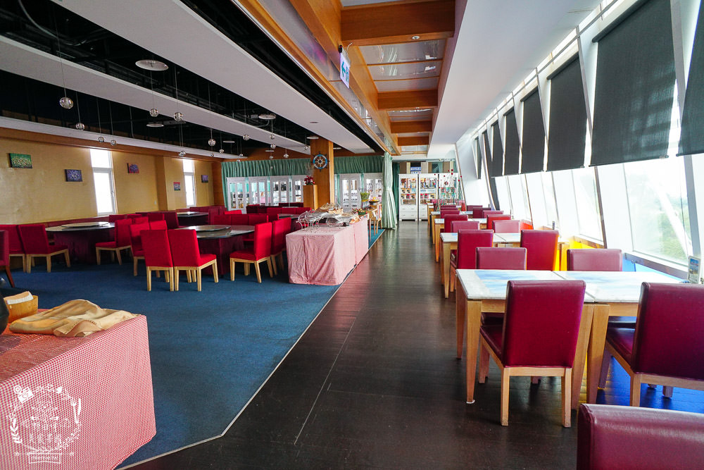 高雄[旗津道沙灘酒店]浩瀚景觀親子住宿/旗津版摩西分海導覽旅遊