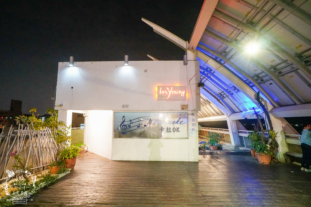 高雄[旗津道沙灘酒店]浩瀚景觀親子住宿/旗津版摩西分海導覽旅遊