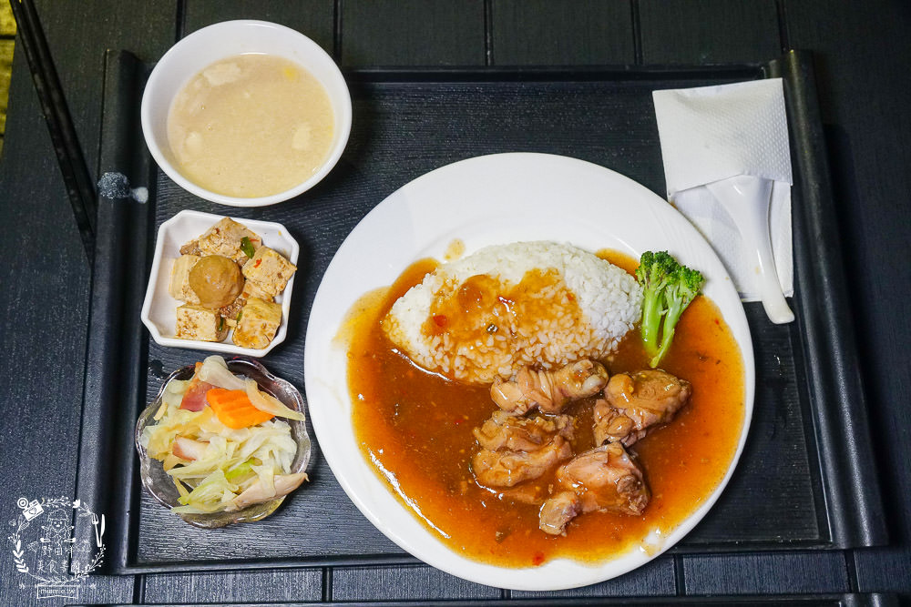 高雄[旗津道沙灘酒店]浩瀚景觀親子住宿/旗津版摩西分海導覽旅遊