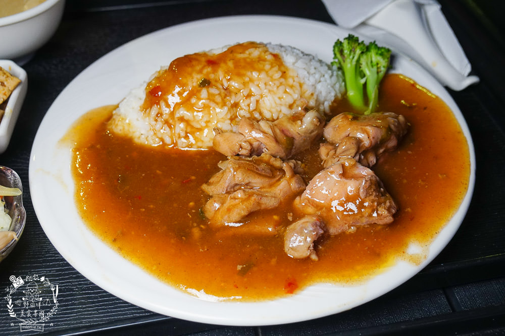 高雄[旗津道沙灘酒店]浩瀚景觀親子住宿/旗津版摩西分海導覽旅遊