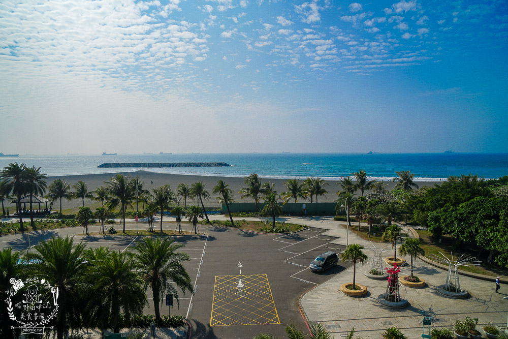 高雄[旗津道沙灘酒店]浩瀚景觀親子住宿/旗津版摩西分海導覽旅遊