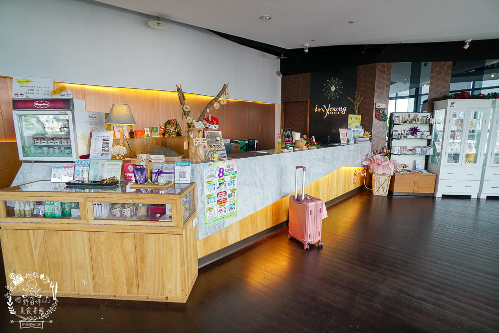 高雄[旗津道沙灘酒店]浩瀚景觀親子住宿/旗津版摩西分海導覽旅遊