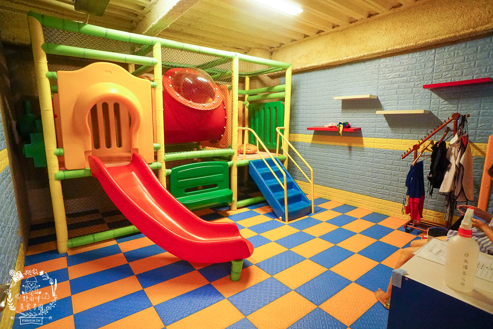 台中日光溫泉會館|大坑一泊二食的舒適泡湯住宿+SPA泡湯男女裸湯+大眾池
