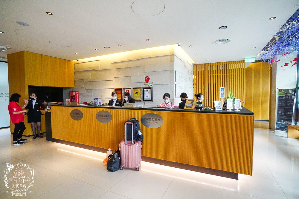 台中日光溫泉會館|大坑一泊二食的舒適泡湯住宿+SPA泡湯男女裸湯+大眾池