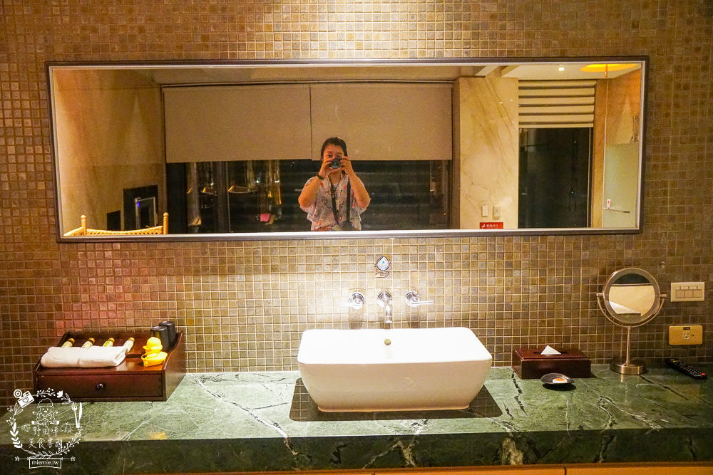 台中日光溫泉會館|大坑一泊二食的舒適泡湯住宿+SPA泡湯男女裸湯+大眾池