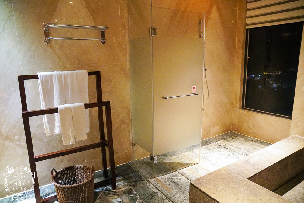 台中日光溫泉會館|大坑一泊二食的舒適泡湯住宿+SPA泡湯男女裸湯+大眾池