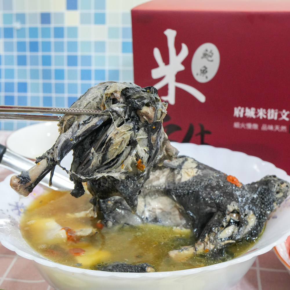 2024年菜推薦日芳珍饌年菜五福臨門鍋與鮑魚米雞超澎湃!比50元大的生食級干貝跟一口吃烏魚子