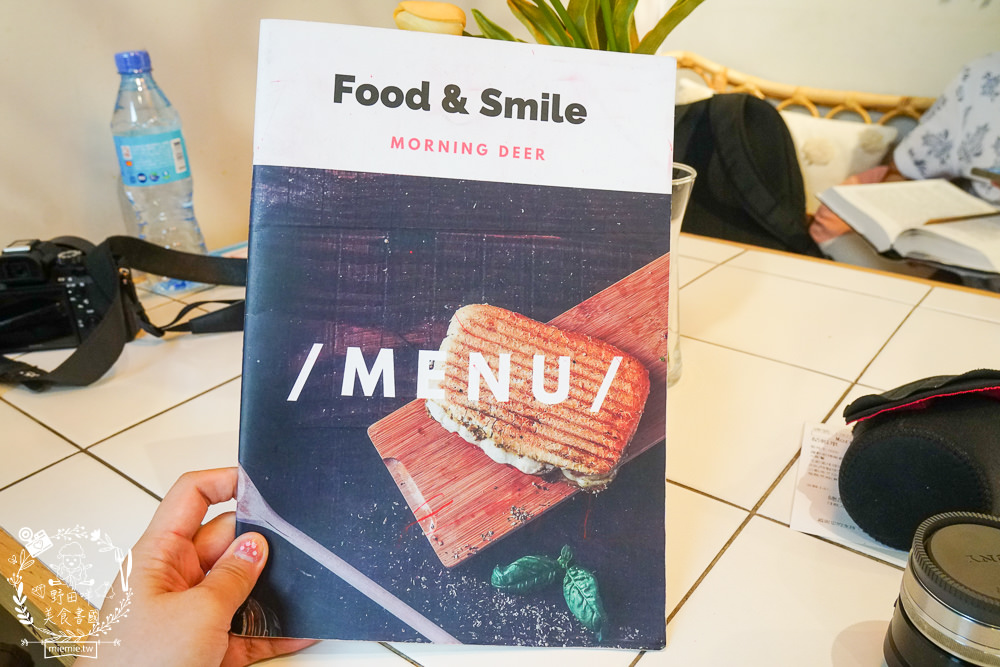 高雄[早迷鹿 Morning Deer]適合網美拍照的歐式鄉村風早午餐!每逢假日都客滿，無法訂位！