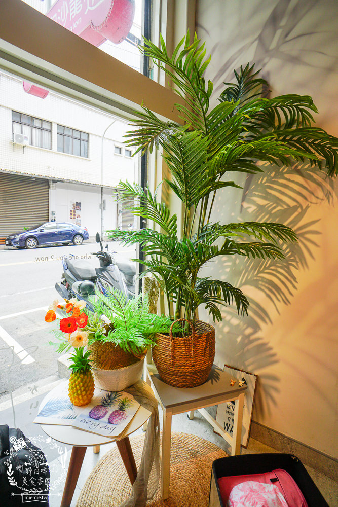 高雄[早迷鹿 Morning Deer]適合網美拍照的歐式鄉村風早午餐!每逢假日都客滿，無法訂位！