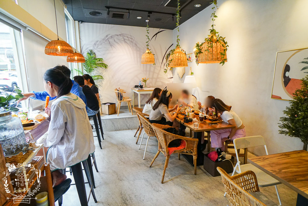 高雄[早迷鹿 Morning Deer]適合網美拍照的歐式鄉村風早午餐!每逢假日都客滿，無法訂位！
