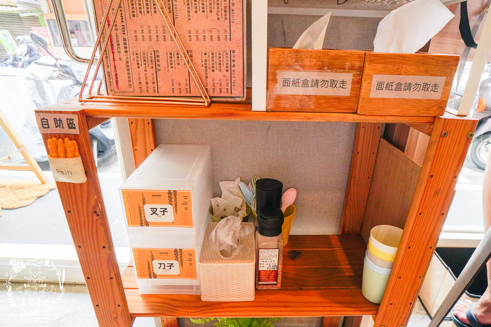 高雄[早迷鹿 Morning Deer]適合網美拍照的歐式鄉村風早午餐!每逢假日都客滿，無法訂位！