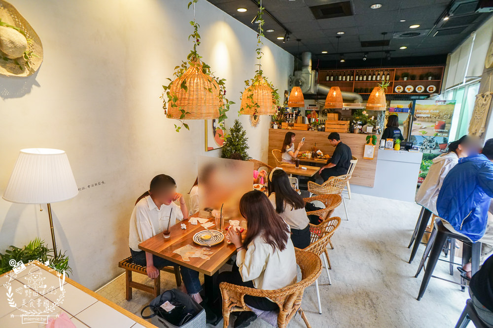 高雄[早迷鹿 Morning Deer]適合網美拍照的歐式鄉村風早午餐!每逢假日都客滿，無法訂位！