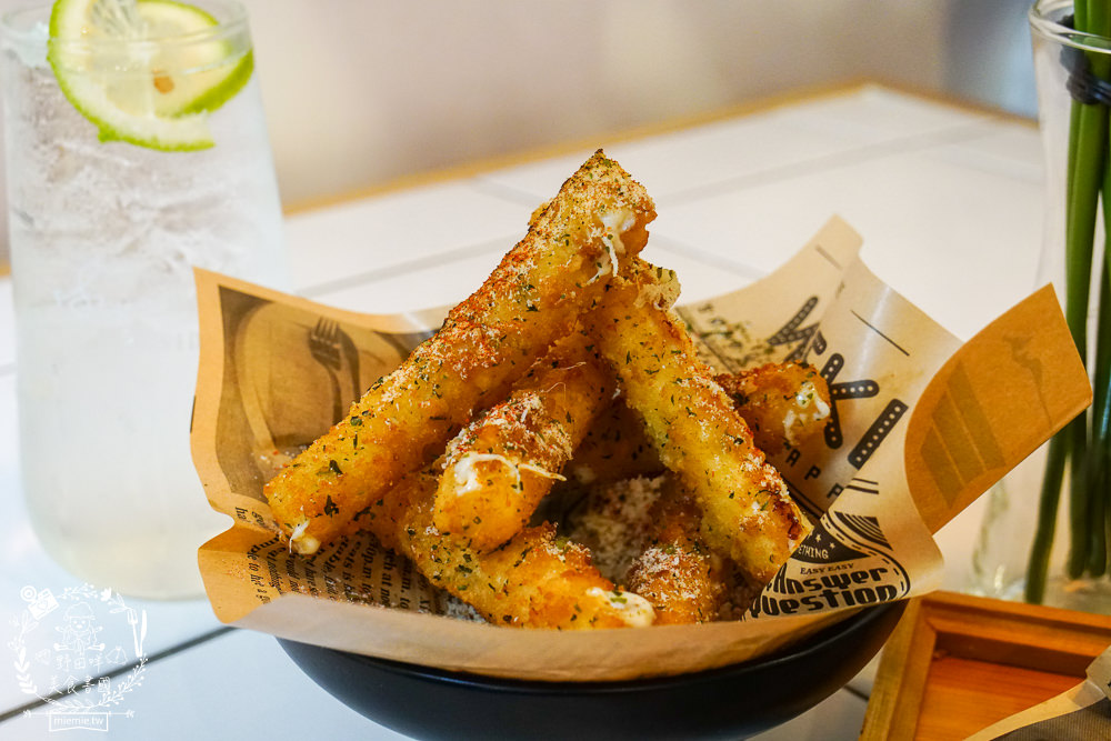 高雄[早迷鹿 Morning Deer]適合網美拍照的歐式鄉村風早午餐!每逢假日都客滿，無法訂位！