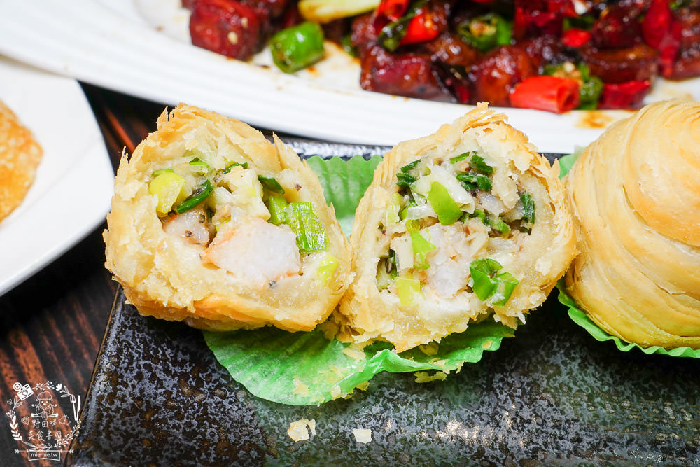 旺角餐館-鄭和店|高雄華園飯店集團旗下的超人氣港式餐廳!流沙包現點現做的爆漿美味!