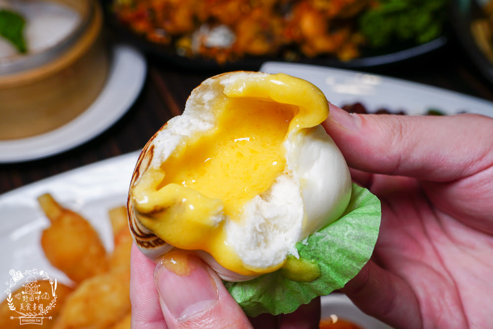 旺角餐館-鄭和店|高雄華園飯店集團旗下的超人氣港式餐廳!流沙包現點現做的爆漿美味!