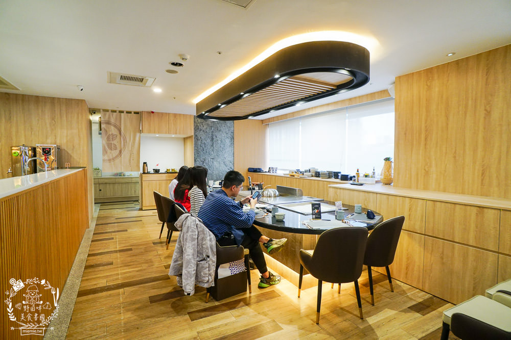 台北一位難求的無菜單鐵板燒料理明水然・樂-無菜單鐵板燒來高雄囉!高雄生日餐廳推薦!